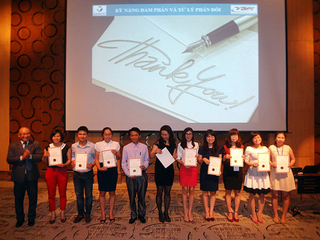 Handling Objection & Negotiation Skills - Sanofi Hyatt Resort, 04.03.2015)